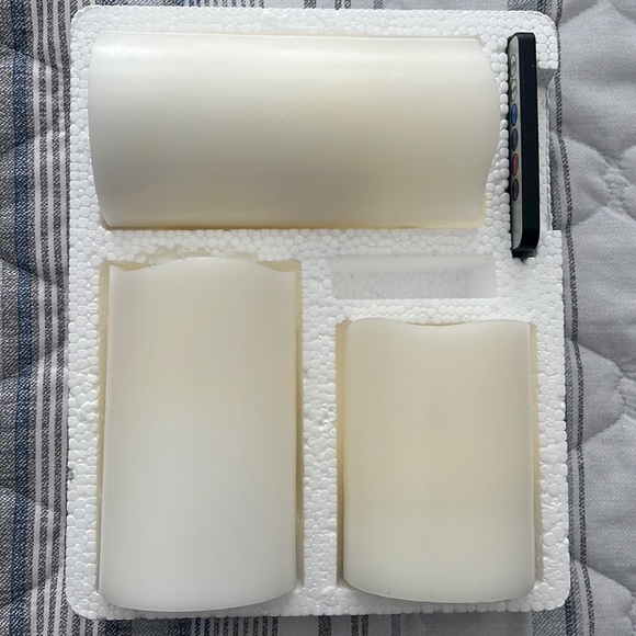 Flameless color changing candles - Picture 2 of 4